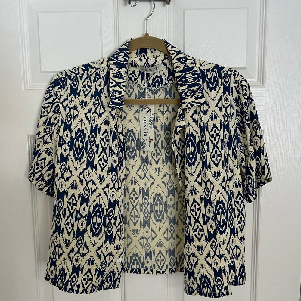 Button Down Crop Top - SMALL